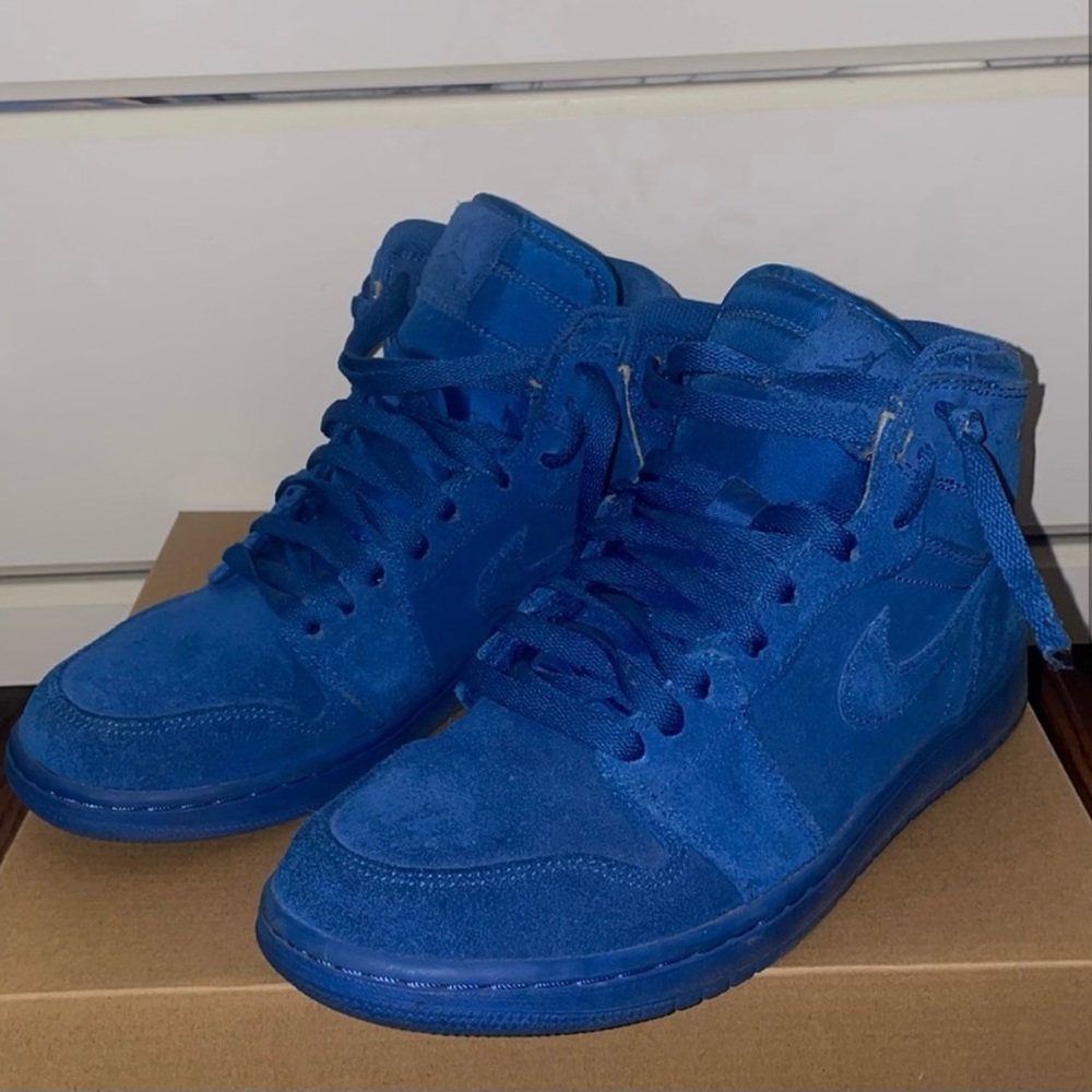 Jordan 1 Retro Royal Blue Suede, size 8.5 mens